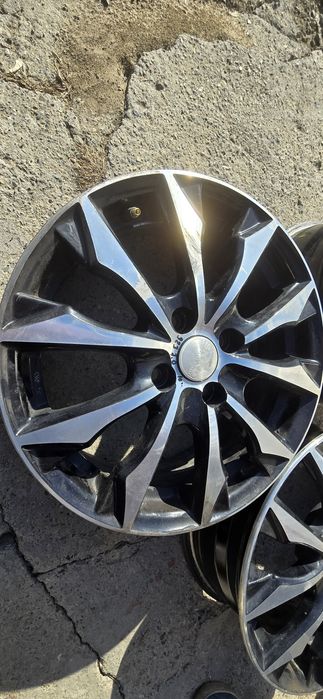 Диски 3 штуки б/у