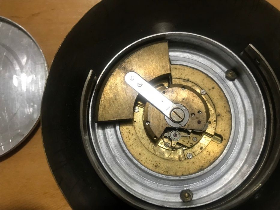 Часовник за волан Centromatic center watch