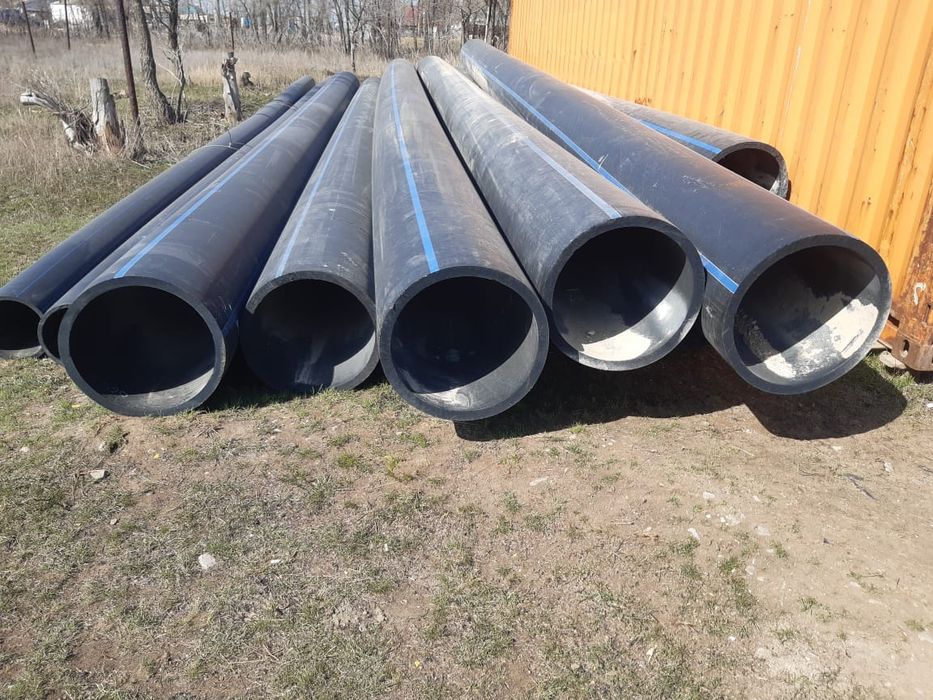 Продам пластиковые трубы