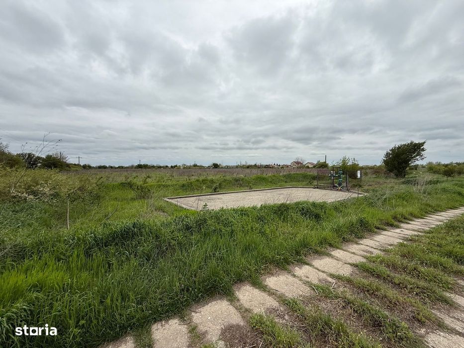 Teren intravilant in proximitate A0