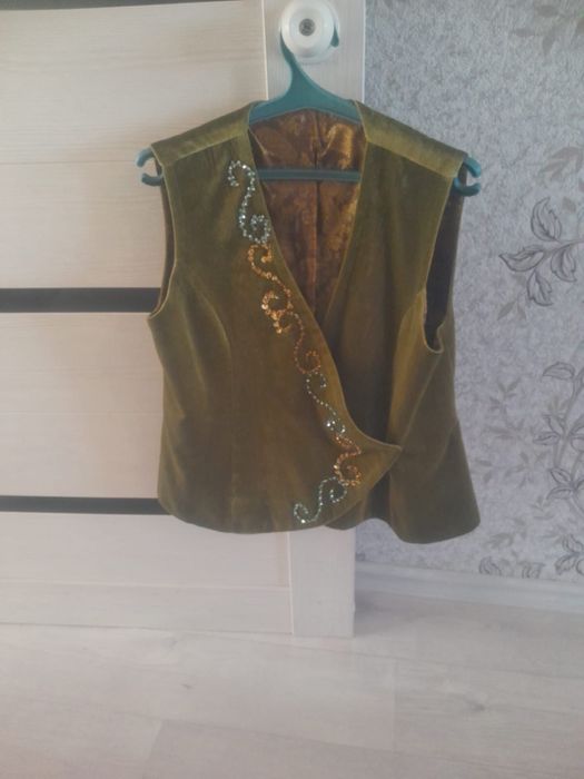 Женский киімдер сатылады