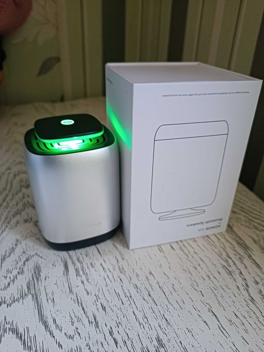 Продается колонка от Honor.