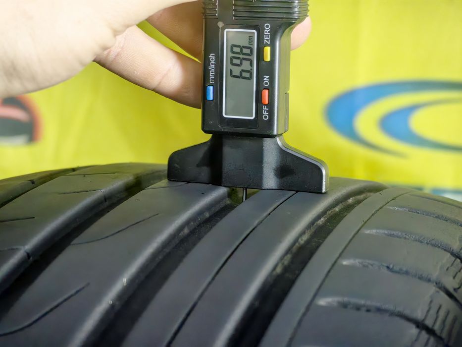 235/45R19 Toyo 2022 7-6,5mm stare impecabila