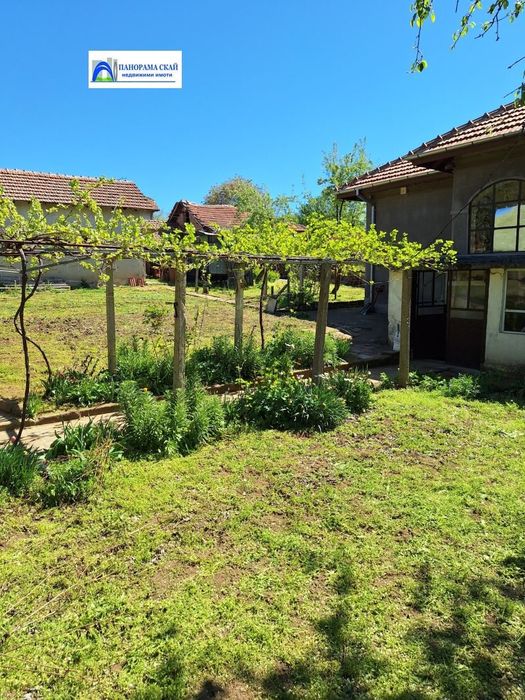 Продава се Къща в с. Гривица, Област Плевен - 172 кв.м за 669 €/кв.м - Снимка #2