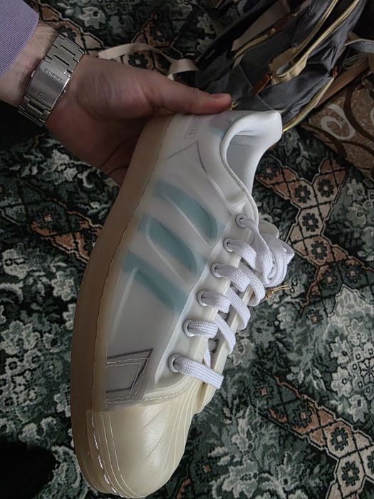 Vând / Schimb adidași Adidas Superstar  FUTURESHELL