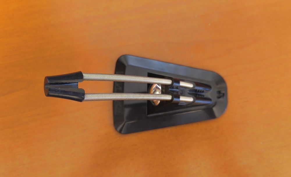 Mouse bungee suport cablu maus