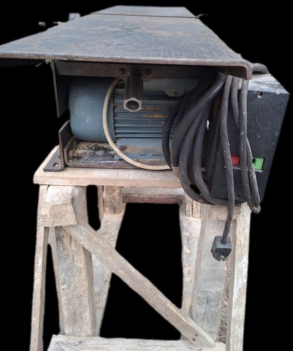 Абрихт - монофазен