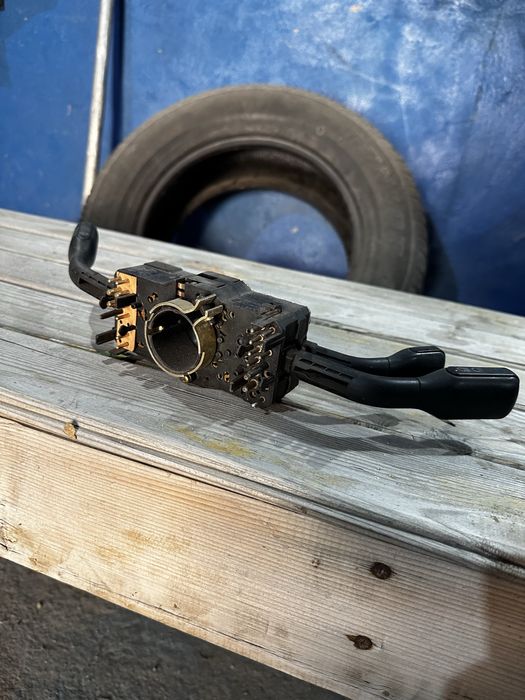 Audi 80 B4 Переключатель поворотников, гитара