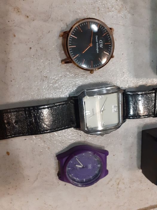 Радио, зярядно ,часовници,часовник