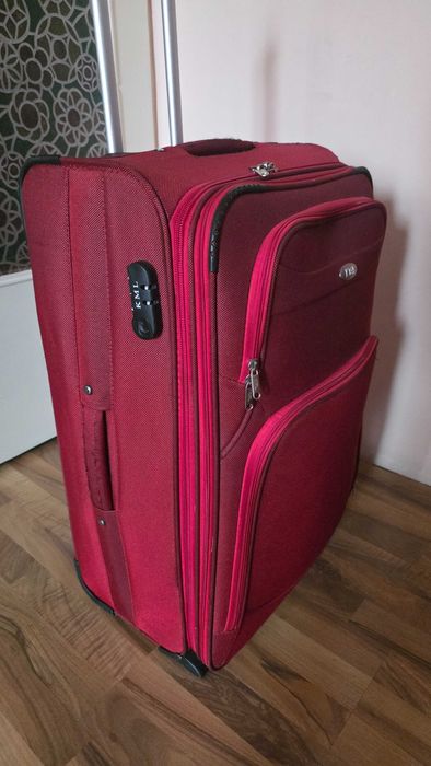 Куфар от плат KML виненочервен цвят