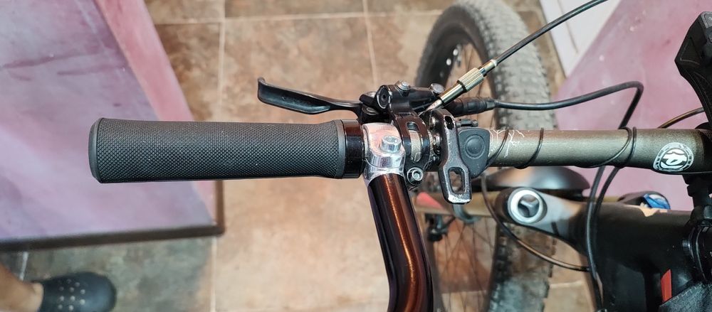 Алуминиев велосипед Specialized Ruze L размер. 27.5 цола 12 скорости