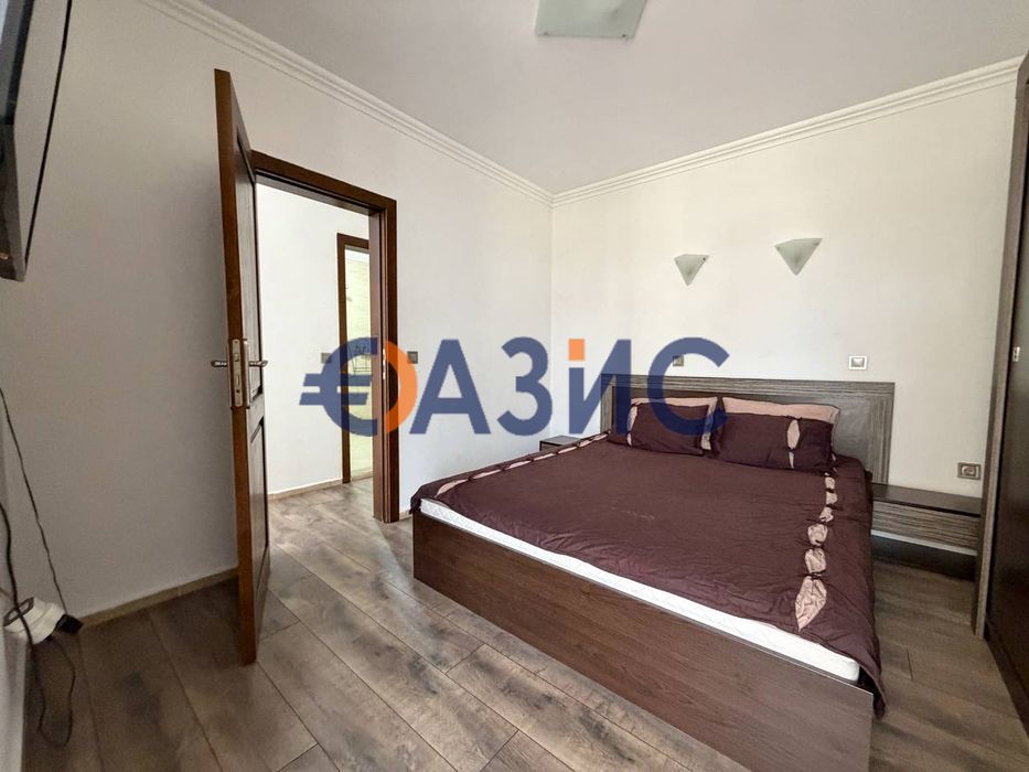 Продава се Двустаен апартамент в Свети Влас - 130 кв.м за 400 €/кв.м - Снимка #8