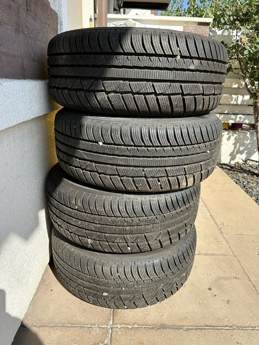 Vand set de 4 jenti originale Audi cu anvelope iarna M+S aproape noi