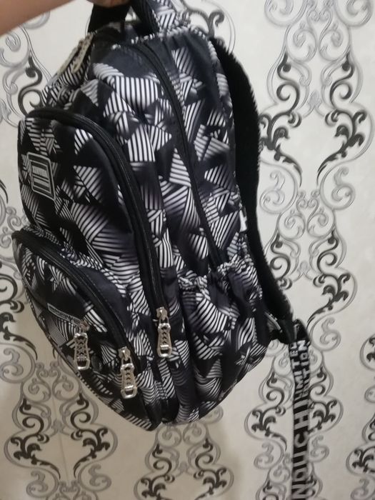 Продаётся рюкзак, в отличном состояний