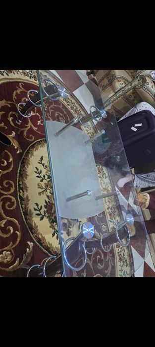 Vând măsuță aproape noua