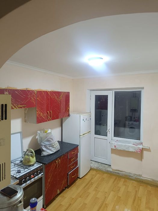 Продам 1а ком Володарского 4 этаж