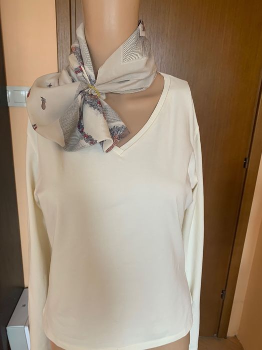 Дамска блуза с V- образно деколте Weekend Max Mara