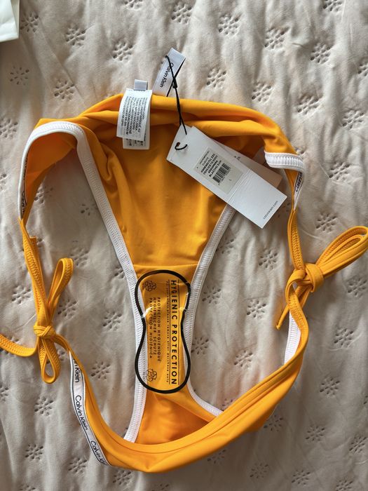 Costum de baie Bikini Calvin Klein Noua original cu punga si eticheta