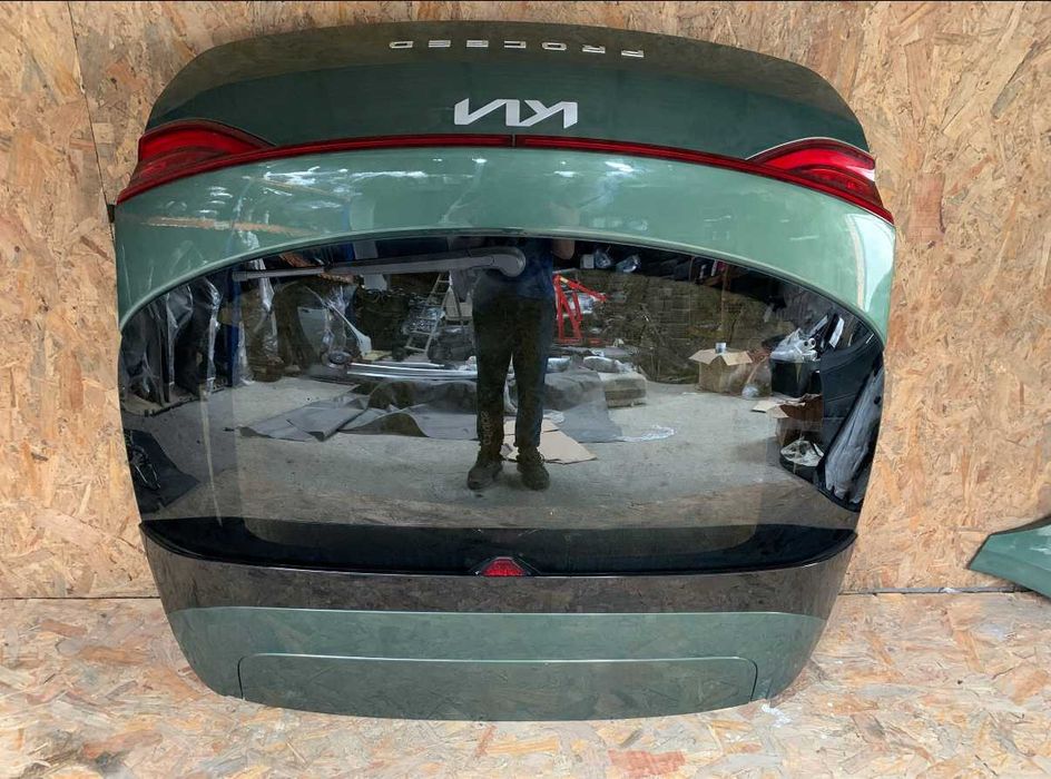 Заден капак Пета врата Kia Proceed III 3 Lift
