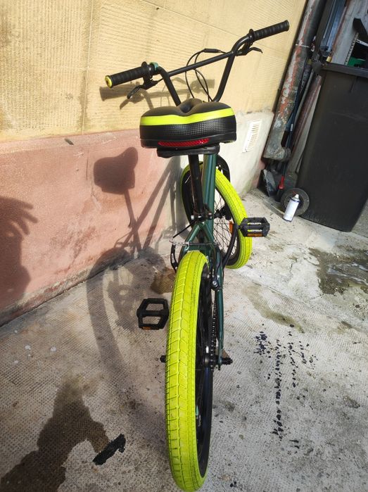 Bicicletă BMX Wipe 500 20" verde