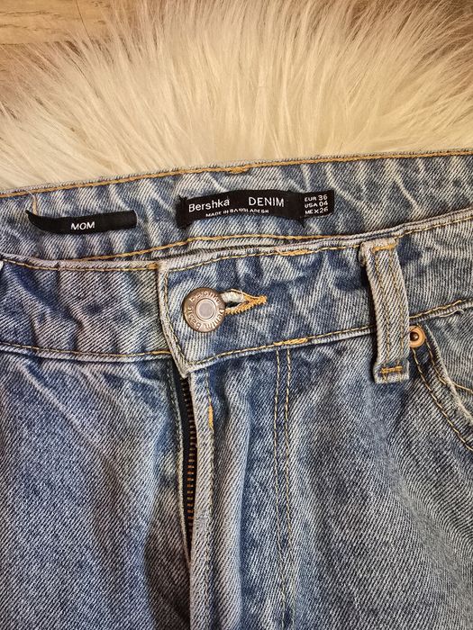 Bershka MOM fit дънки
