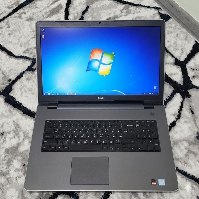 Dell inspiron 17"