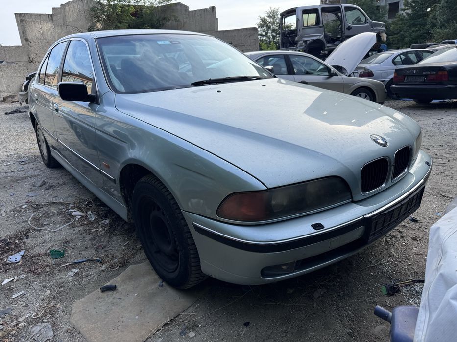BMW e39 523i 170hp 1999г На Части