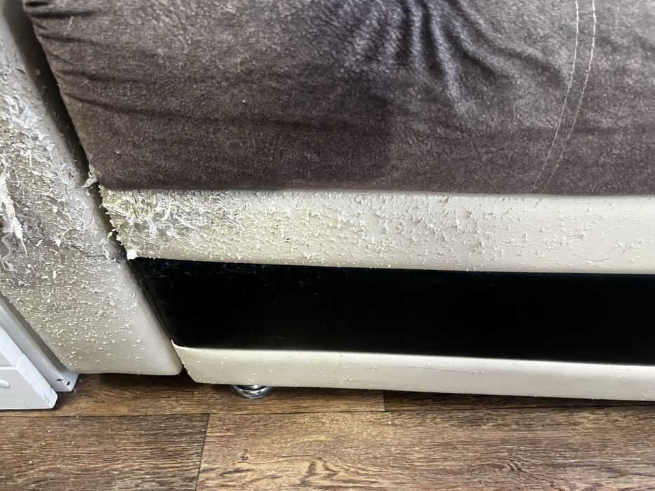 Продам диван раздвижной