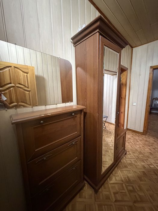Соочно продам прихожую мебель!