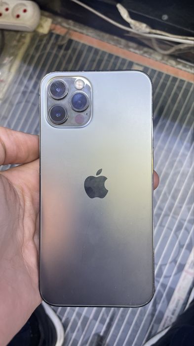 Iphone 12 pro sotiladi