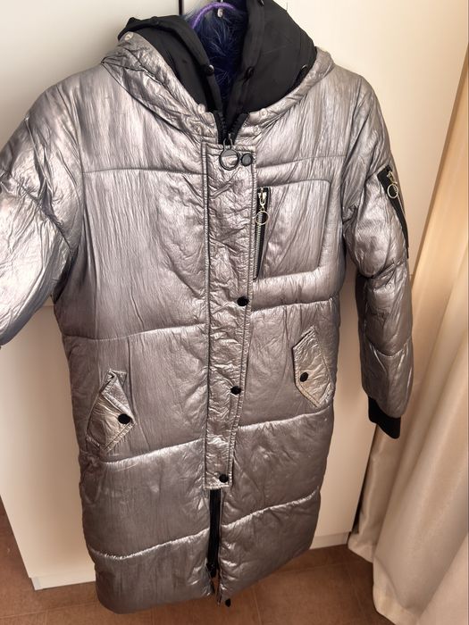 Продам куртки для девочки-подростка