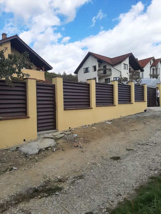 Porți și garduri tip jaluzea