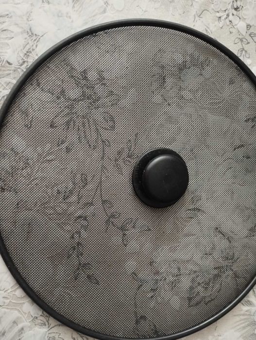 Крышка-сетка (экран) от брызг