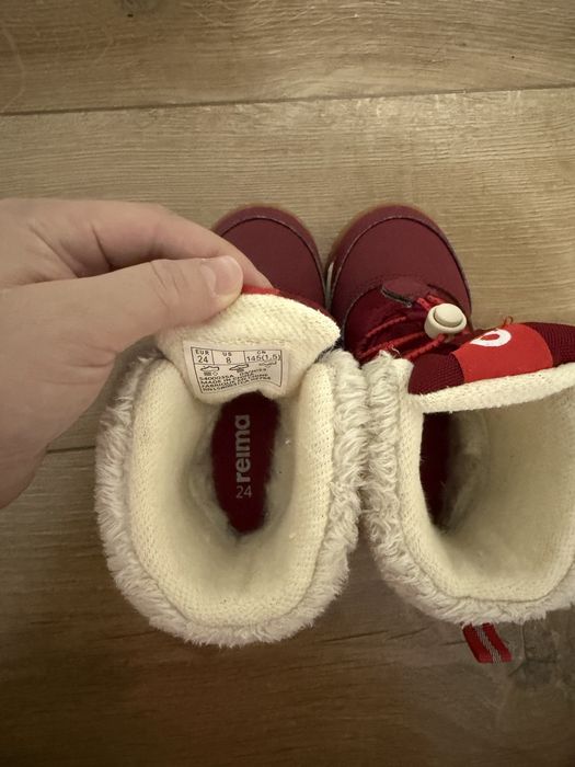 Продам зимнию обувь Reima