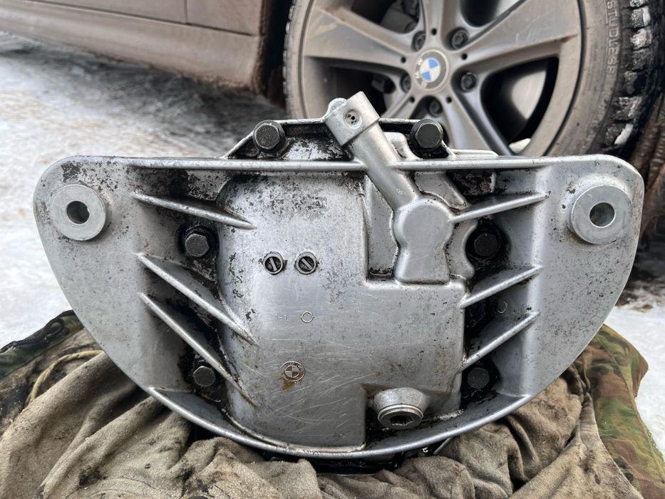 Редуктор е39  стоял на м62 4.4 акпп японеце