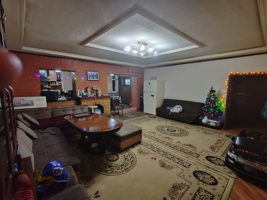 4/1/5 Дархан Кара Ниязова Спецплан 120кв. 2 сан узла. Двор. Под офис