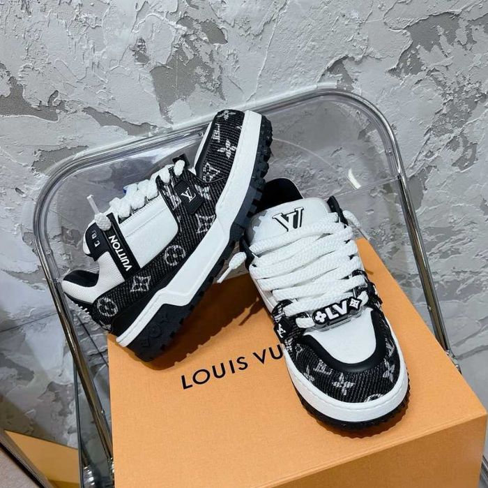 *NOU* Louis Vuitton Trainers