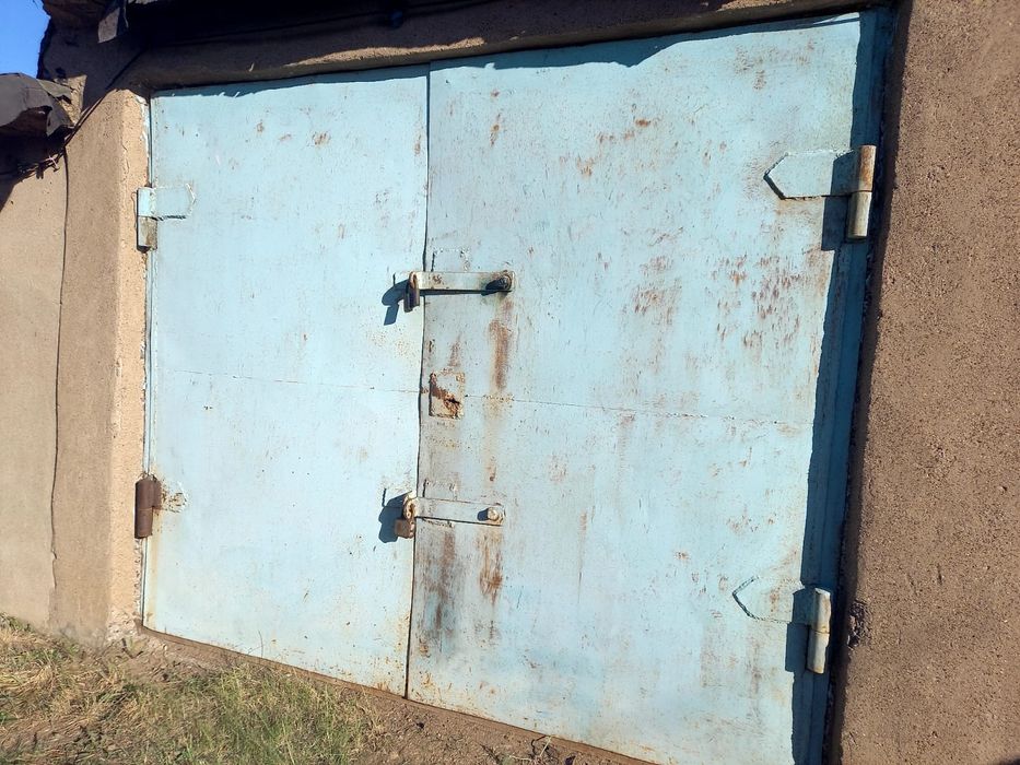 Продам гараж в общ Бахор