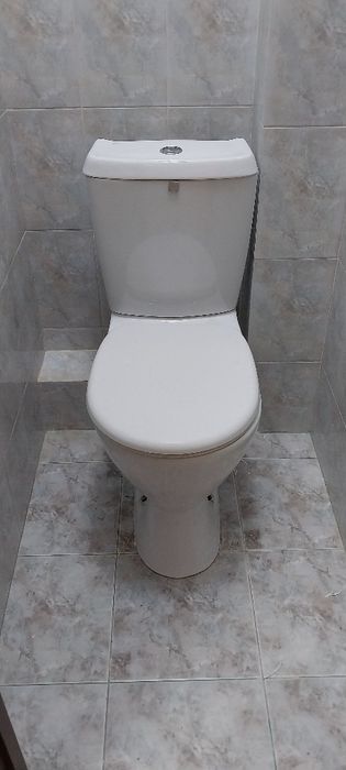 Продам унитаз лёгкий компактный.