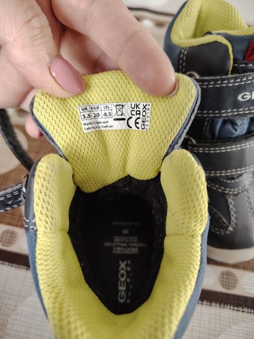 Ghete Geox mărimea 20