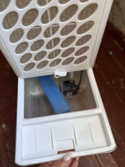 Мобилен охладител и овлажнител 2в1