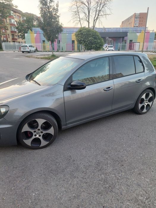 Vând wolkswagen golf 6