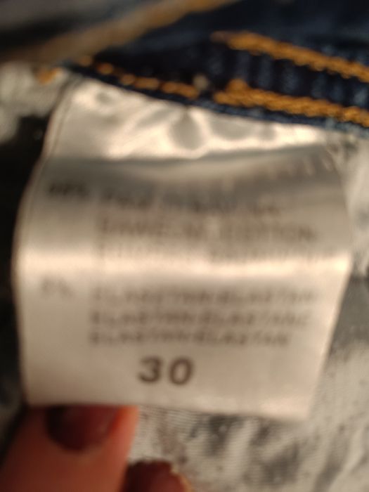 Blugi rupți masura 30/ S