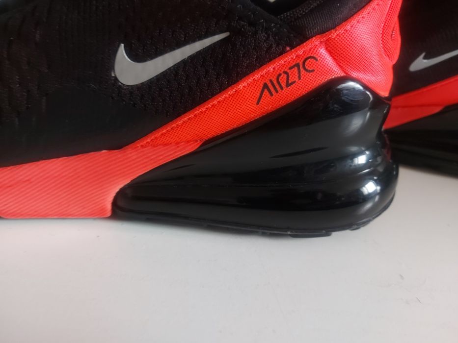 Nike Air max 270 , 42  номер стелка 26.5см. Като нови. Оригинал