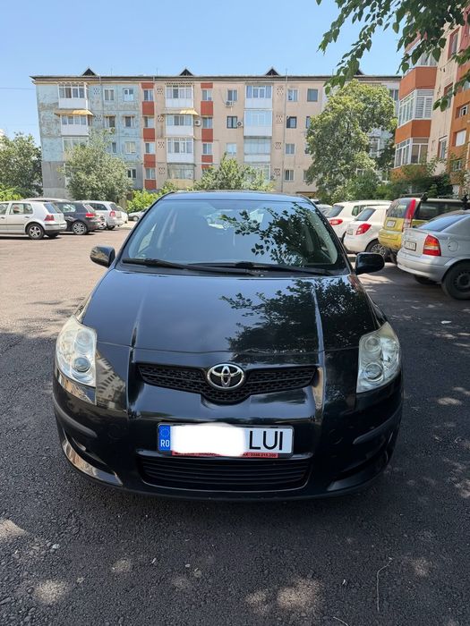 Vând Toyota Auris