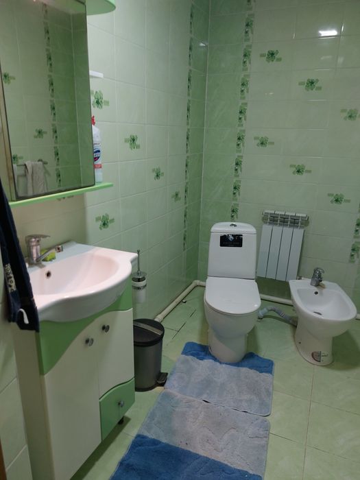 Сдаётся отдельно стоящие здания ,2 этажа, 250м²