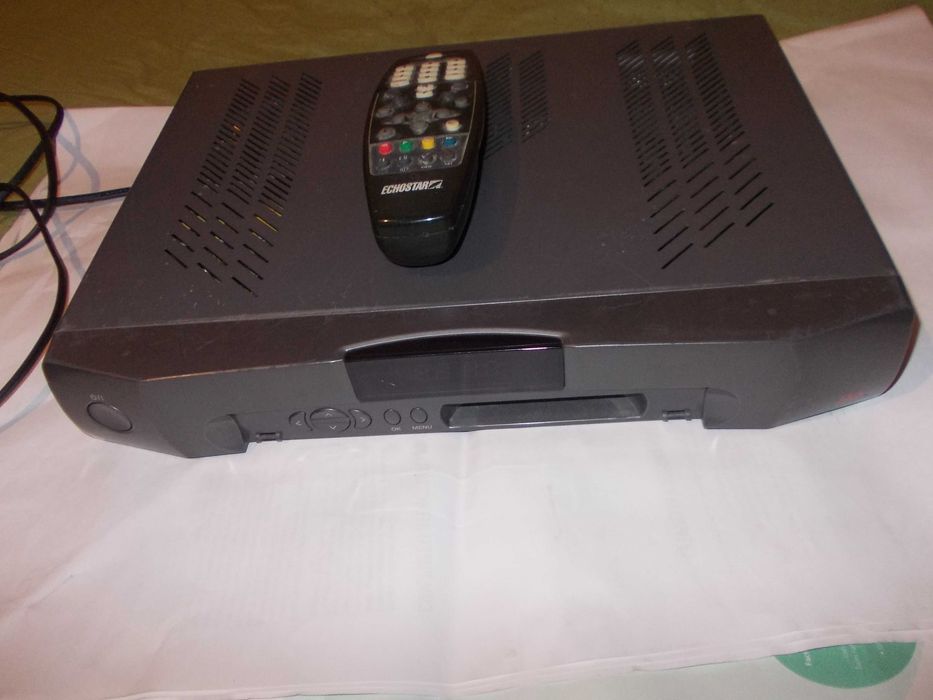 Receptor  satelitt  cu pozitioner ECHOSTAR DSB -707 fta