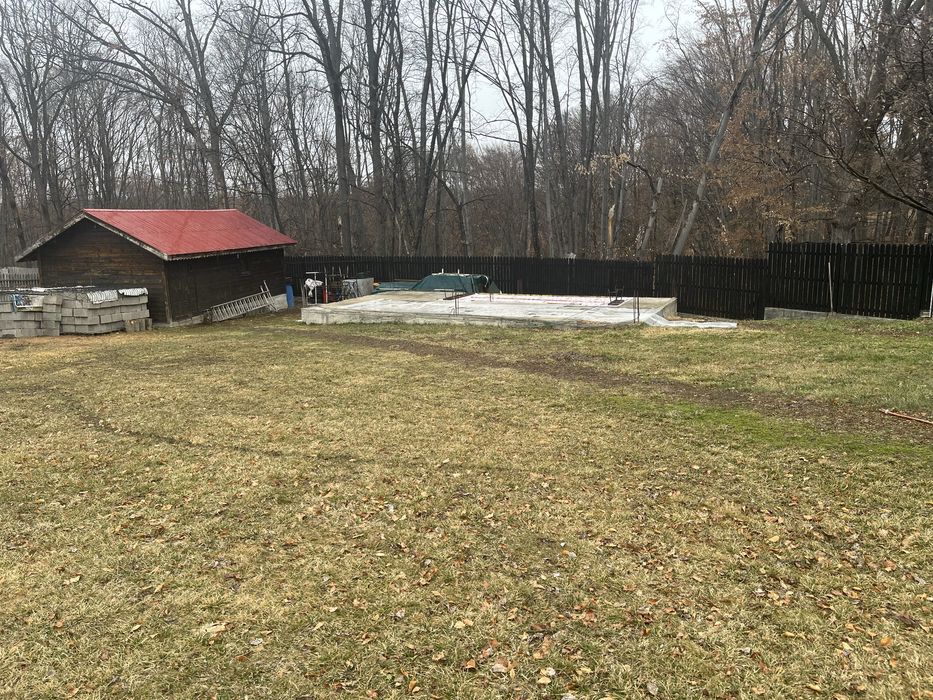 Teren 1653 pe DN 7 Pitesti -Valcea