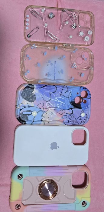• Телефон iPhone 15