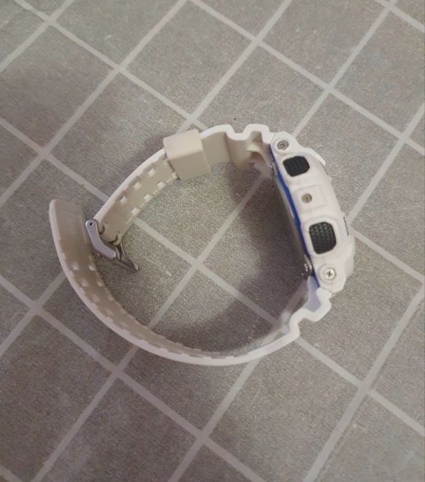 Часовник оригинален с документи G shock